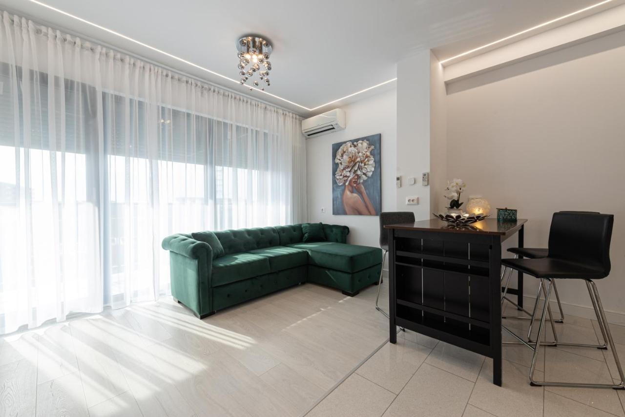Smile Apartments บูคาเรสต์ ภายนอก รูปภาพ