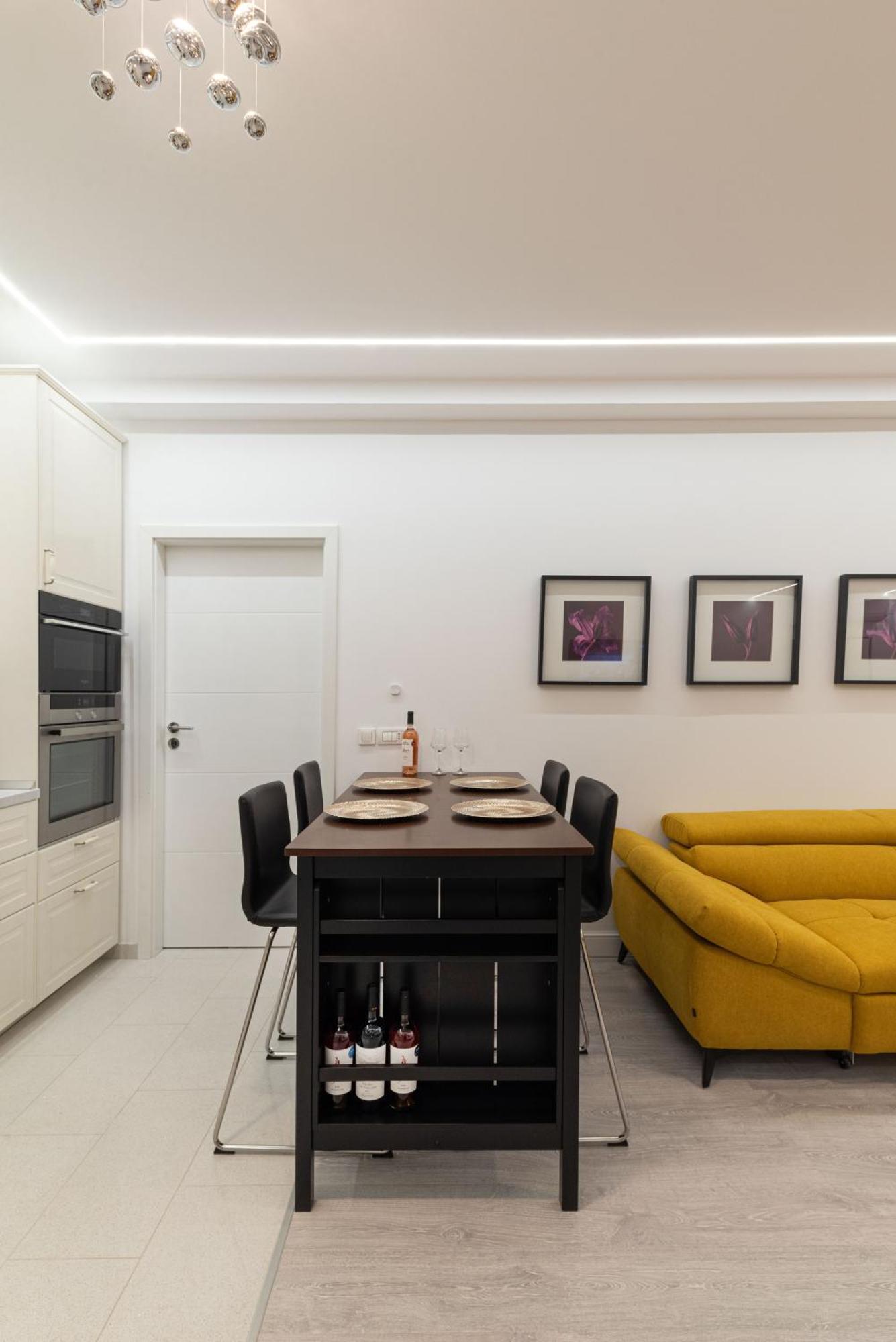 Smile Apartments บูคาเรสต์ ภายนอก รูปภาพ
