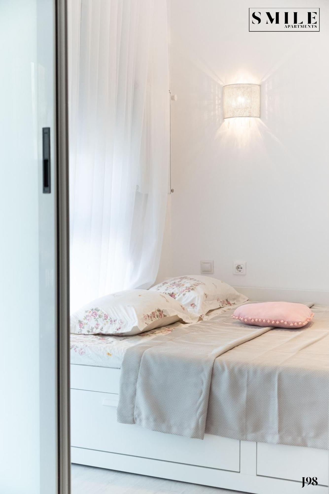 Smile Apartments บูคาเรสต์ ภายนอก รูปภาพ